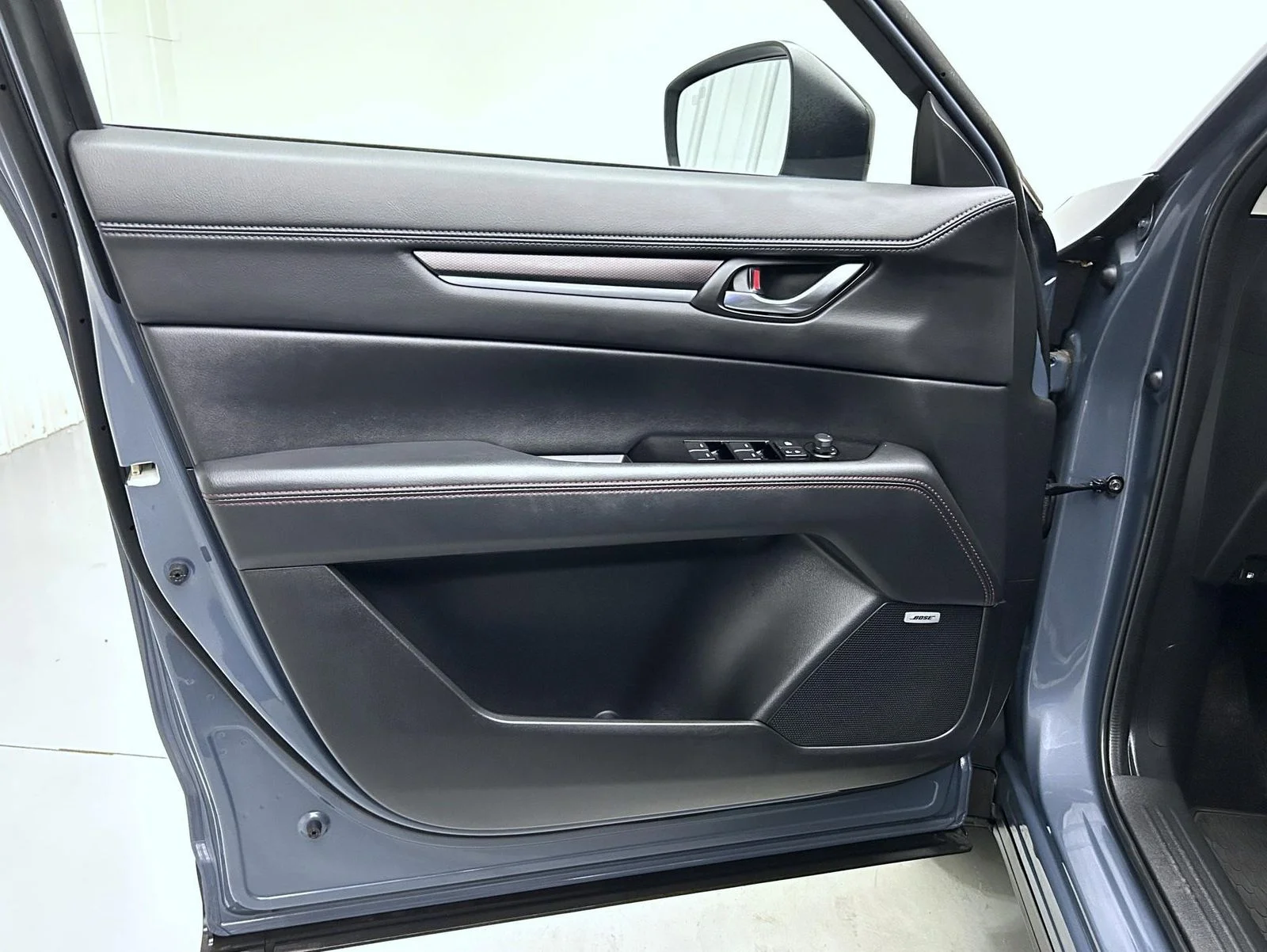 Certified Used 2024 Gray Mazda 2.5 S Carbon Edition image 9
