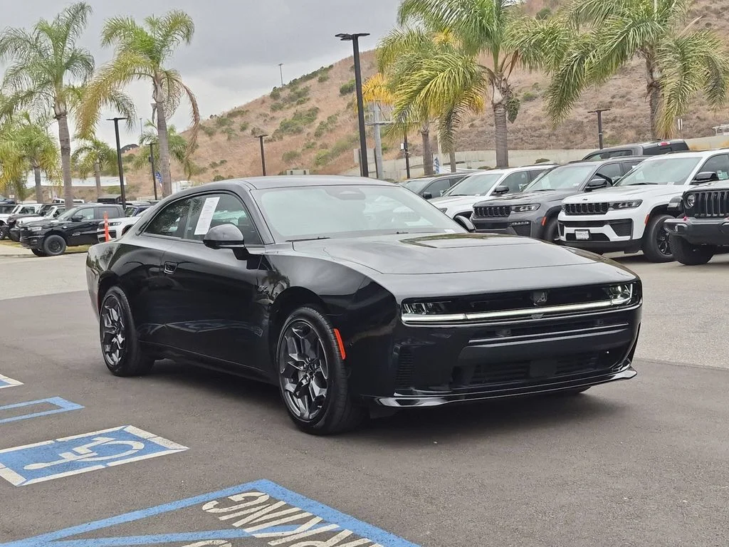 New 2026 Diamond Black Crystal Pearlcoat Dodge R/T Plus image 3