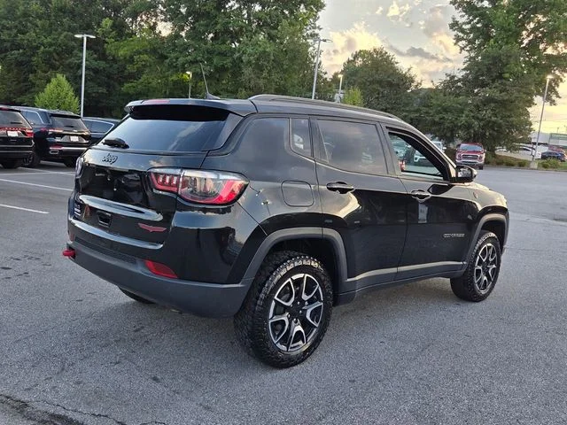 Used 2024 Black Jeep Trailhawk image 9