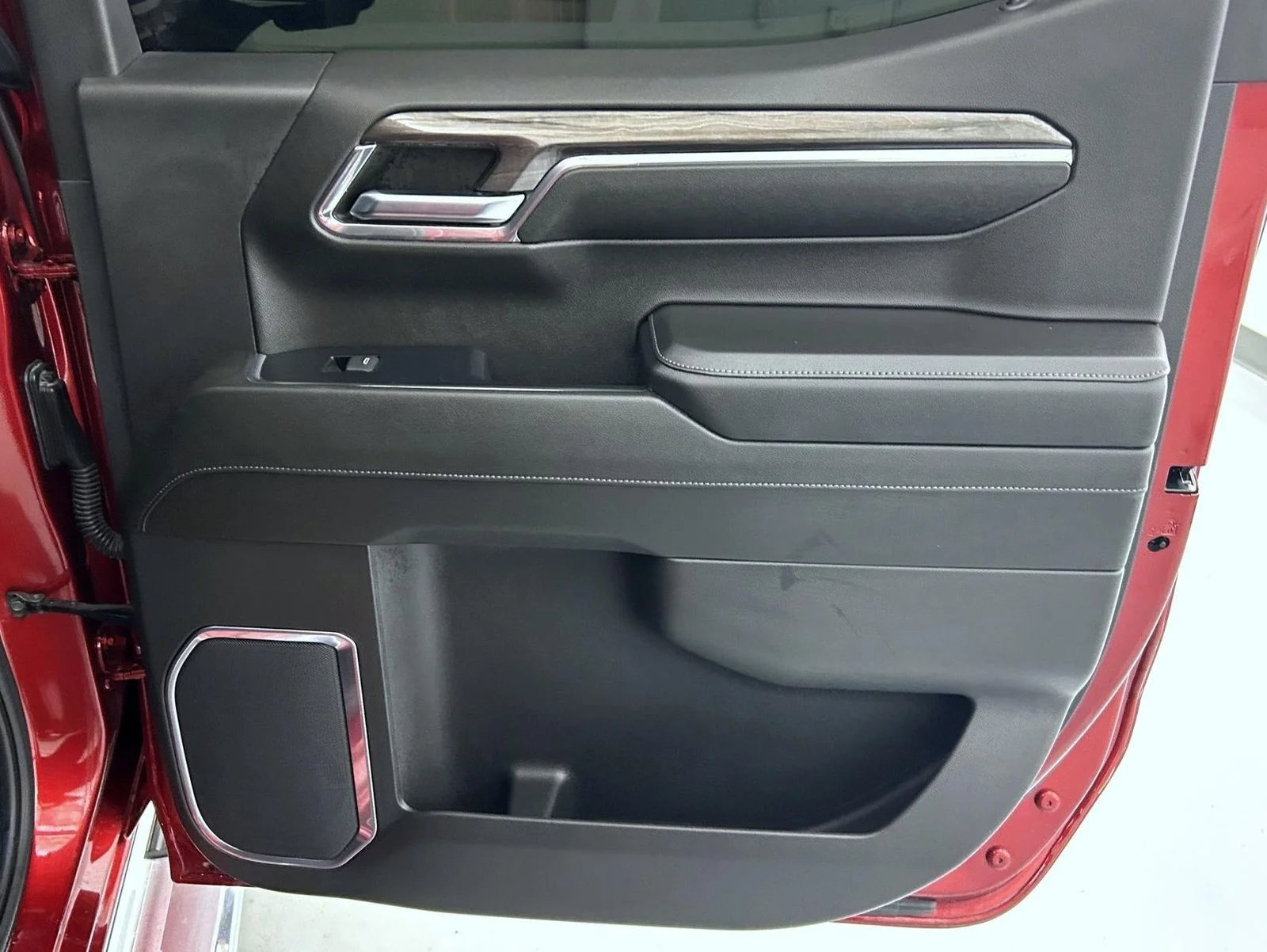 Used 2024 Red Chevrolet LTZ image 17