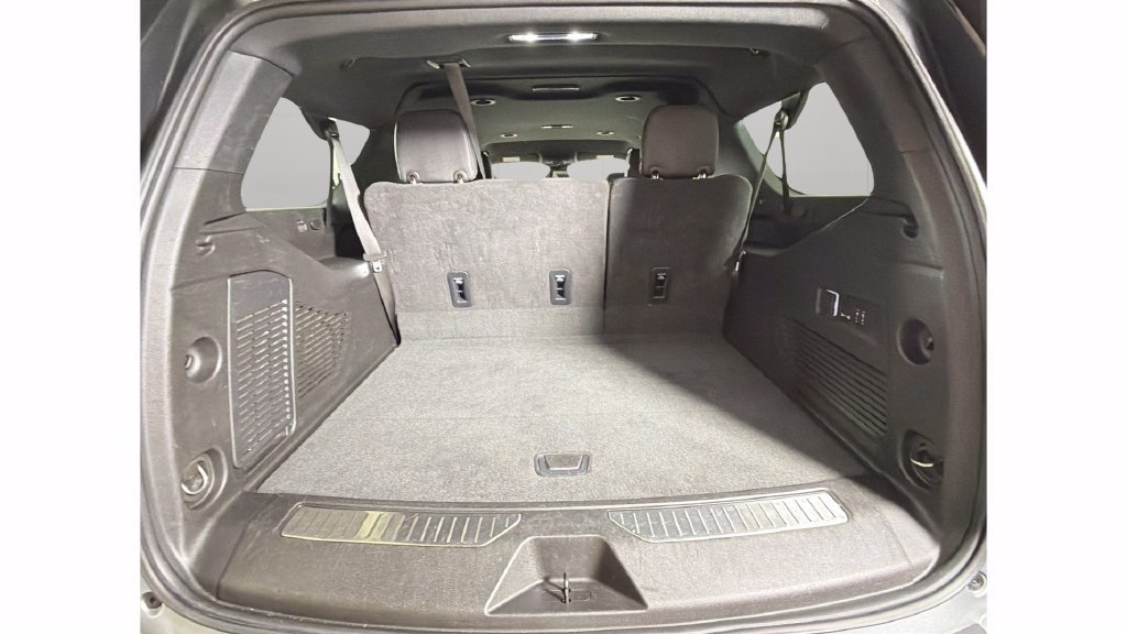 Used 2025 Sterling Gray Metallic Chevrolet Premier image 38