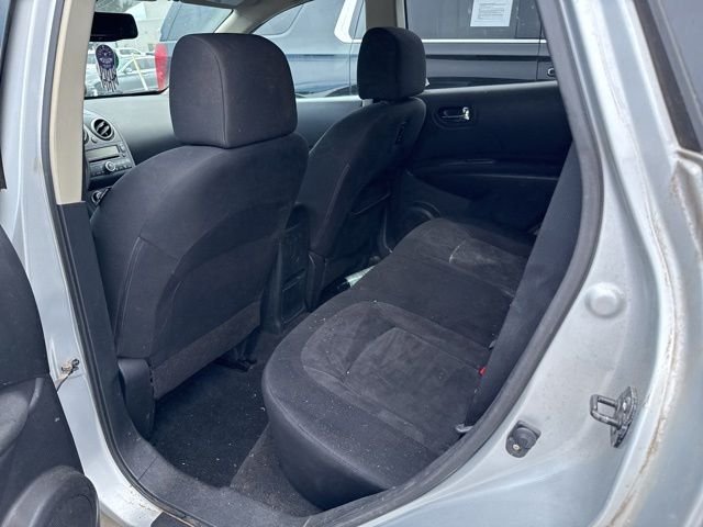 Used 2010 Silver Nissan S image 11