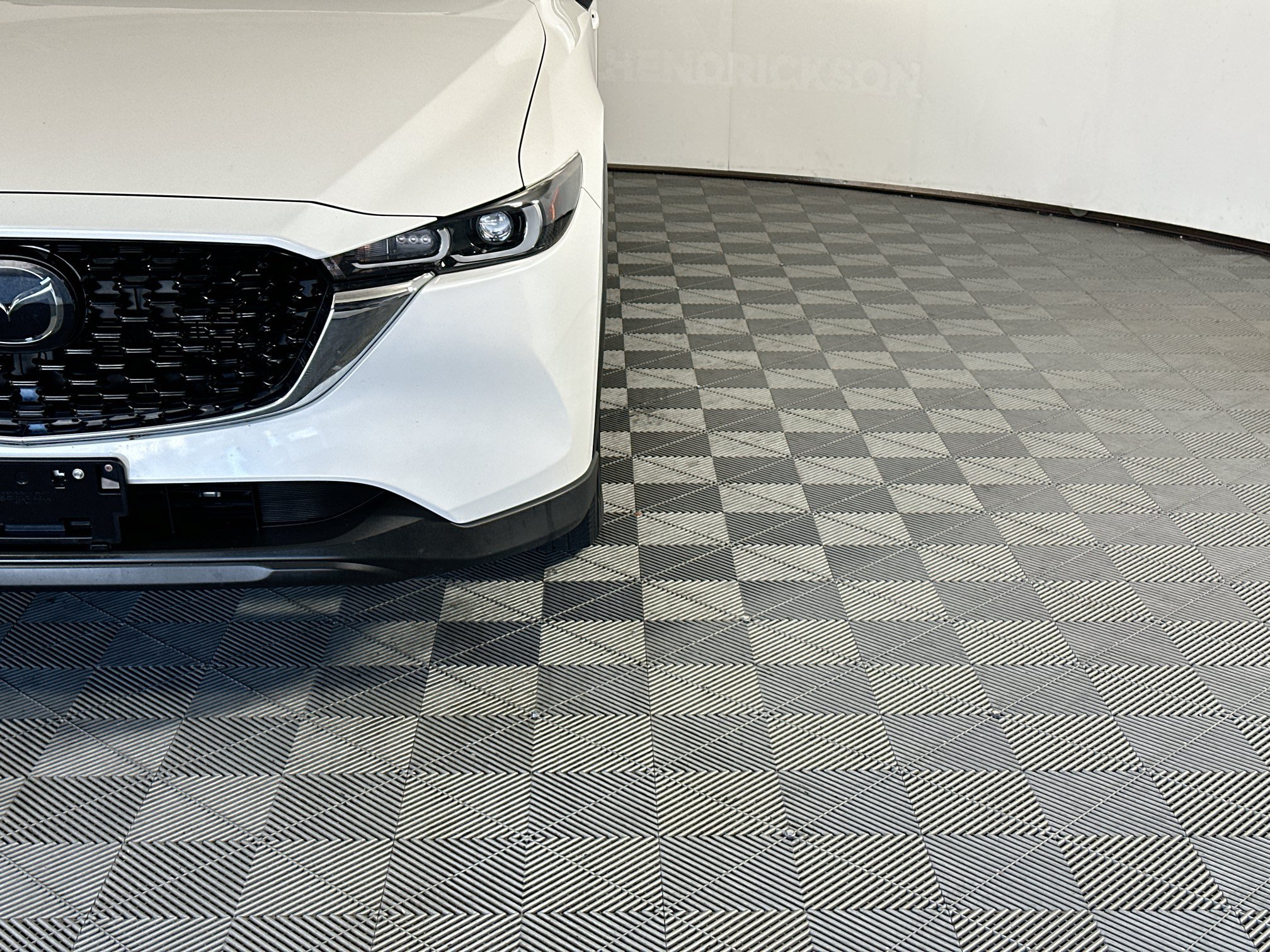 Used 2022 Snowflake White Pearl Mica Mazda 2.5 S Preferred Package image 9