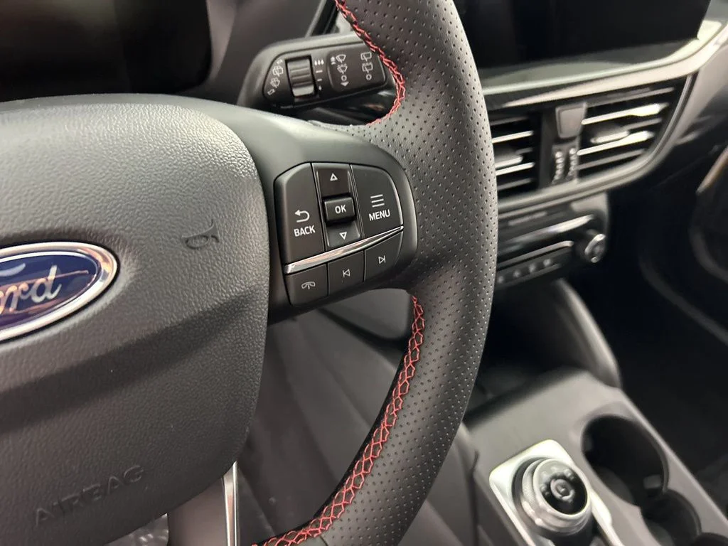 2026 Ford Escape ST-Line - Photo 12