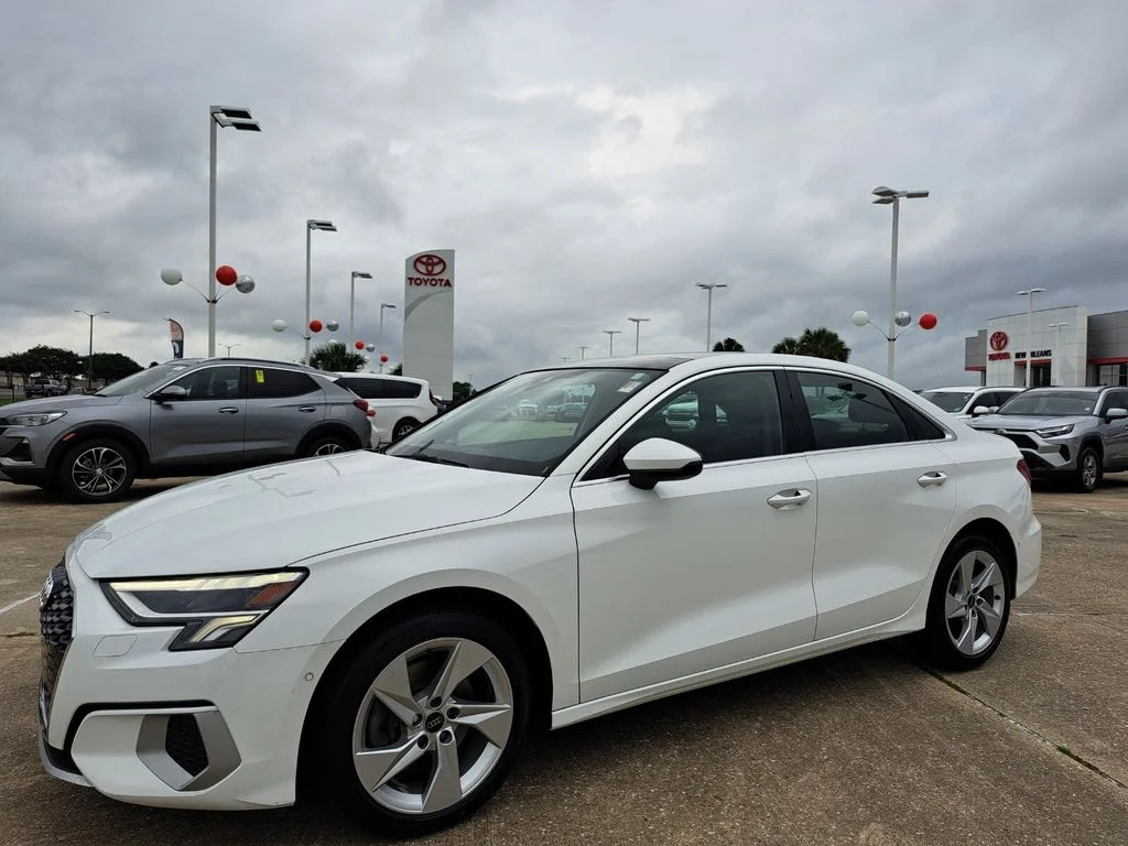Used 2024 White Audi  image 9