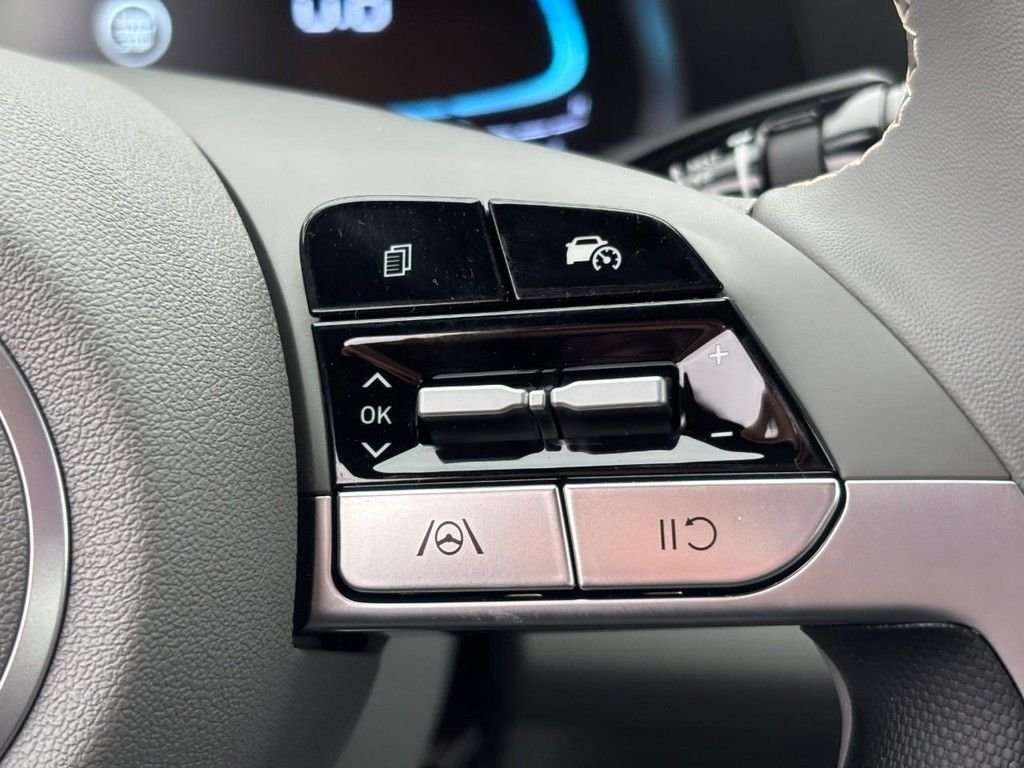 2026 Hyundai Elantra SEL Sport - Photo 13