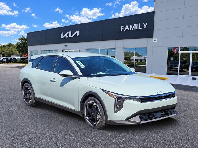 2026 Kia K4 Hatchback EX