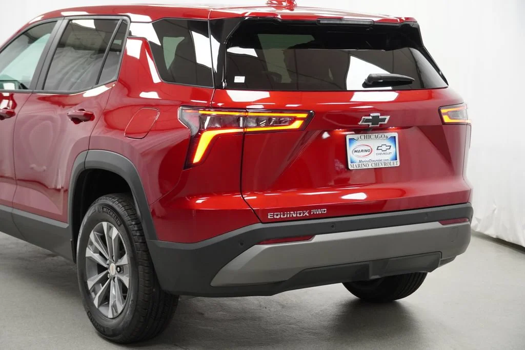 2027 Chevrolet Equinox LT - Photo 37
