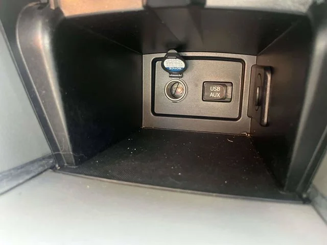 Used 2010 Blue Toyota Base image 32