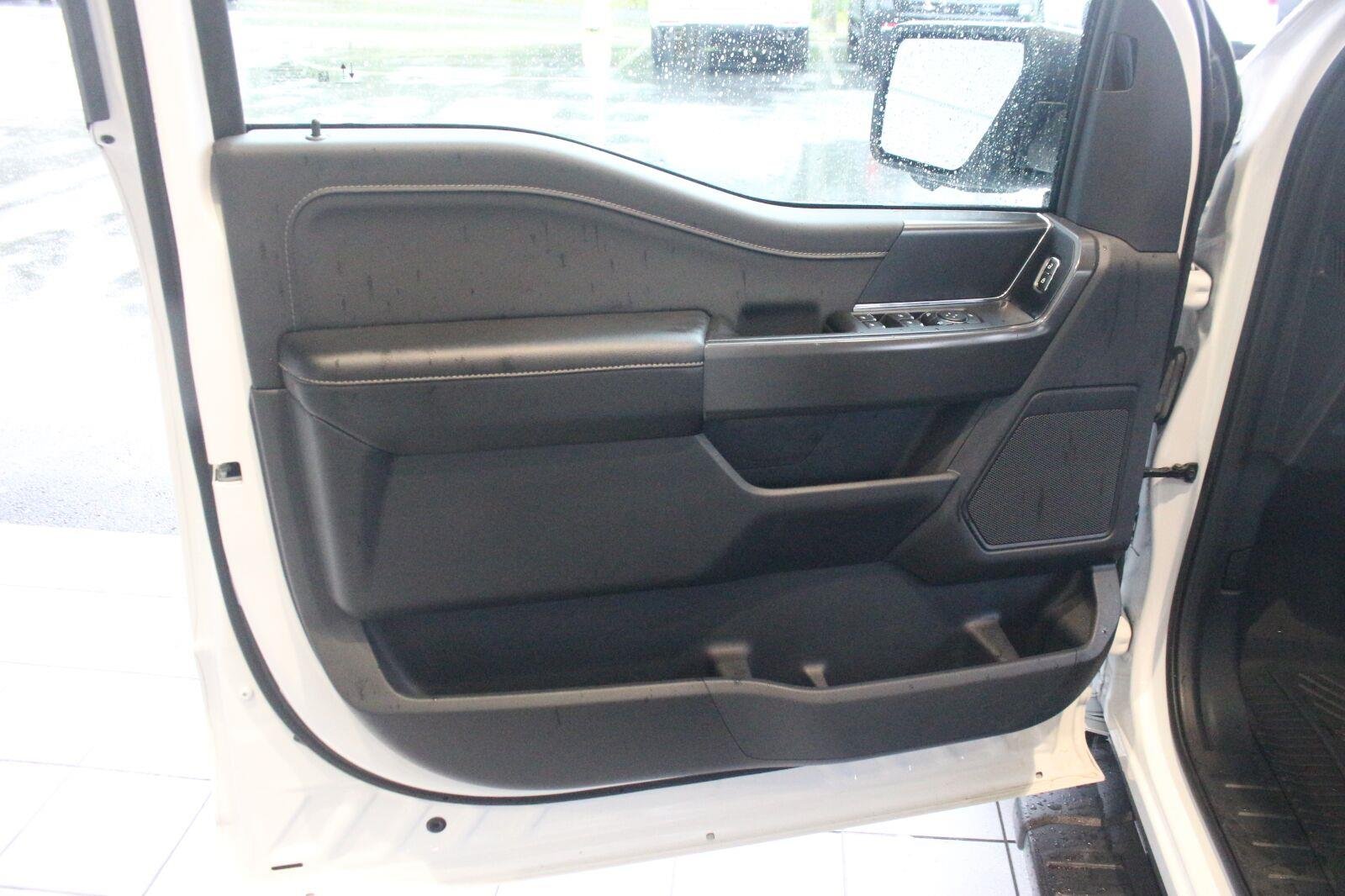 Used 2024 White Ford XLT image 12