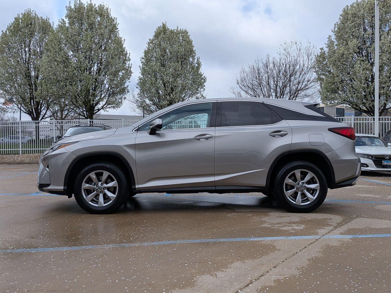 Used 2018 Atomic Silver Lexus 350 FWD image 9