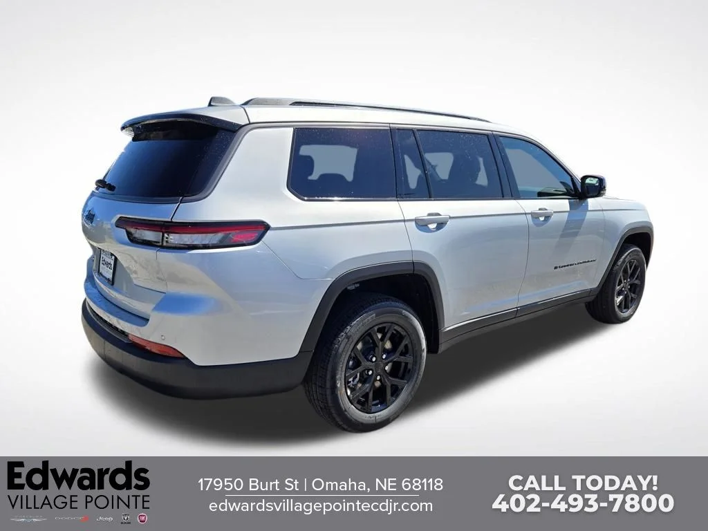 New 2026 Silver Jeep Laredo image 3