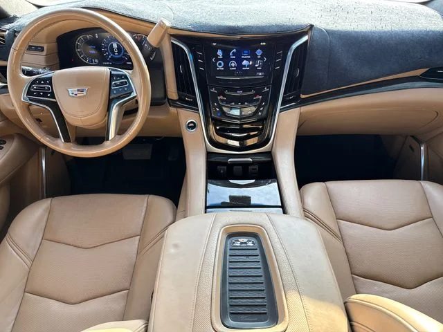Used 2018 White Cadillac Platinum Edition image 11