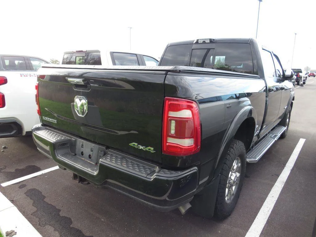Used 2022 Diamond Black Ram Laramie image 9