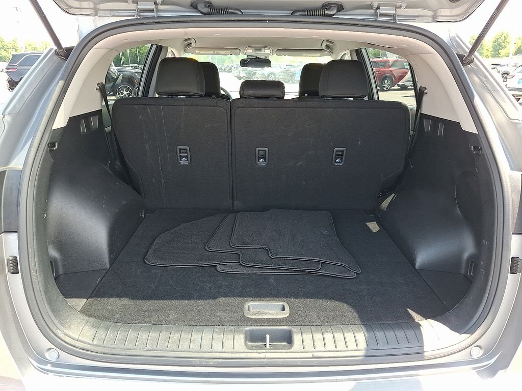 Used 2022 Gray Kia LX image 29