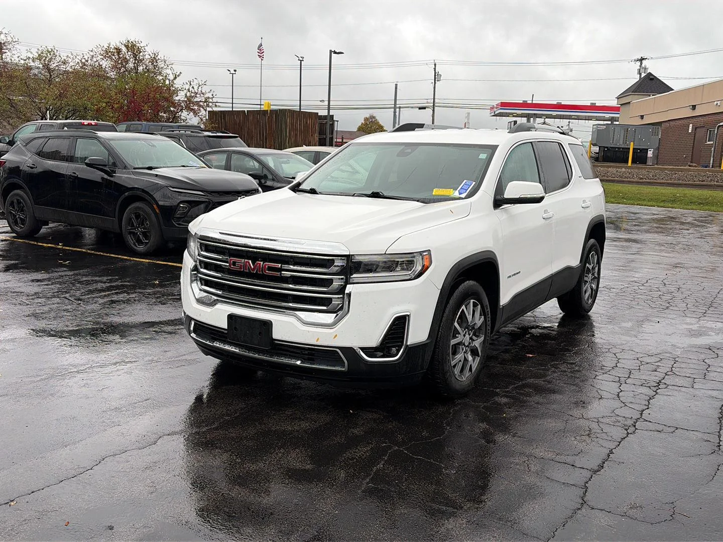 Used 2023 Summit White GMC SLT image 3