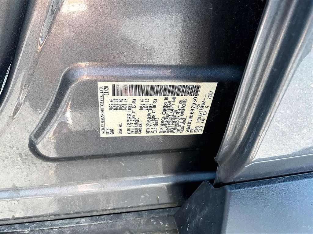 Used 2021 Gray Nissan SL image 8