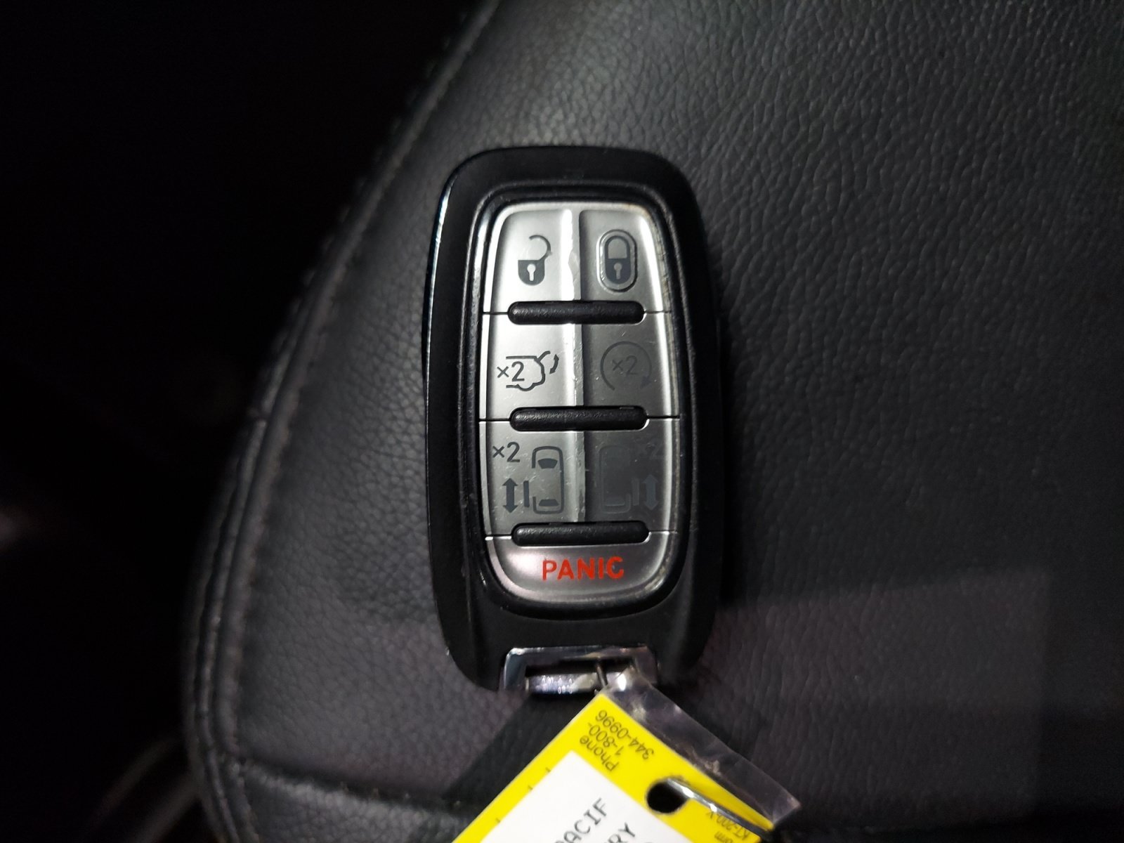 Used 2020 Luxury White Pearlcoat Chrysler Touring image 31
