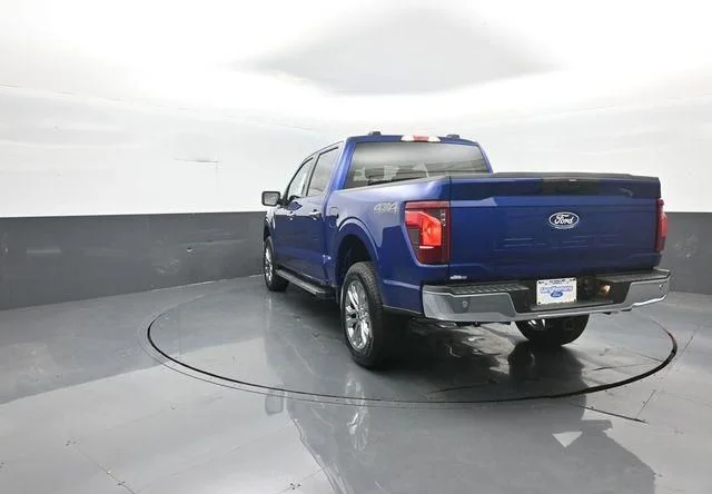 New 2026 Blue Ford XLT image 7
