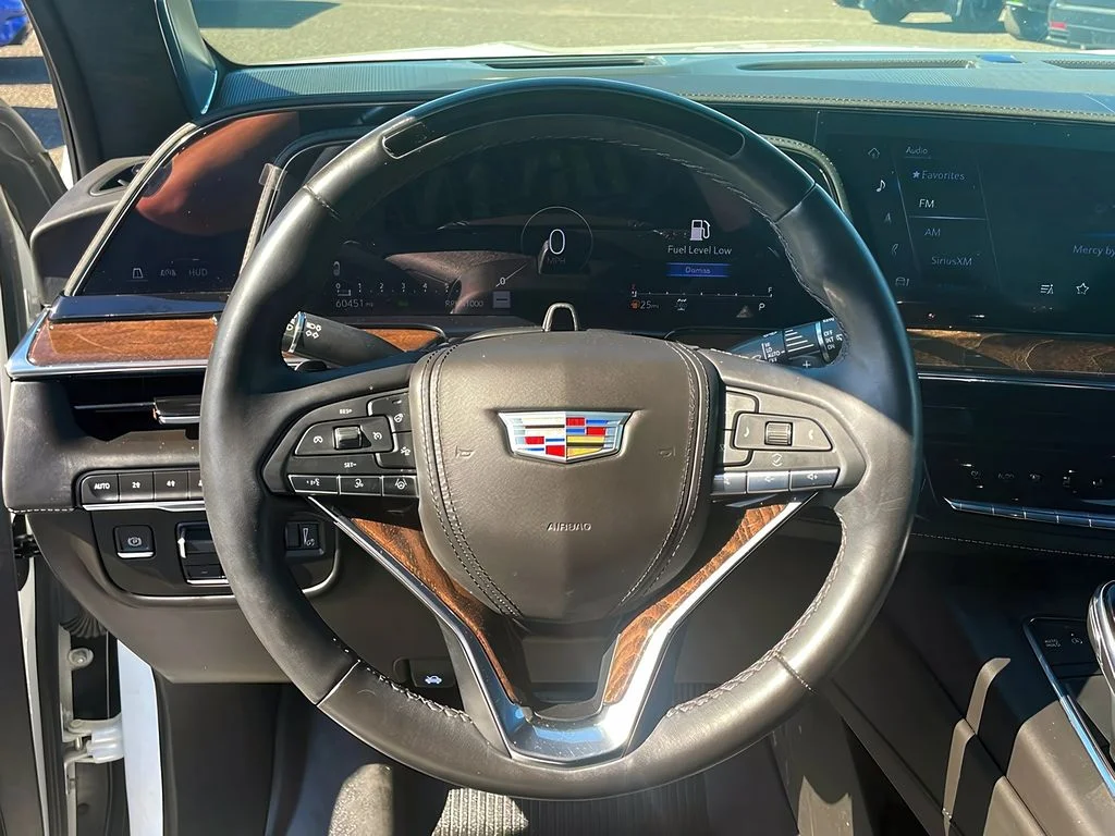 Used 2023 Crystal White Tricoat Cadillac 4WD Sport Platinum image 14