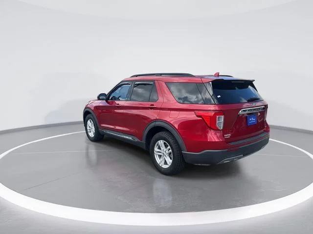 Used 2020 Red Ford XLT image 5