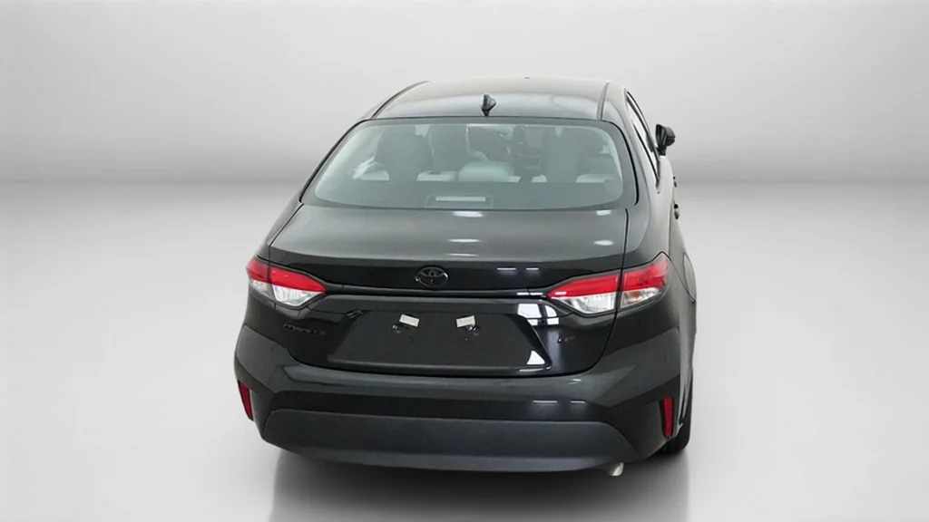 New 2027 Inked Toyota LE image 12