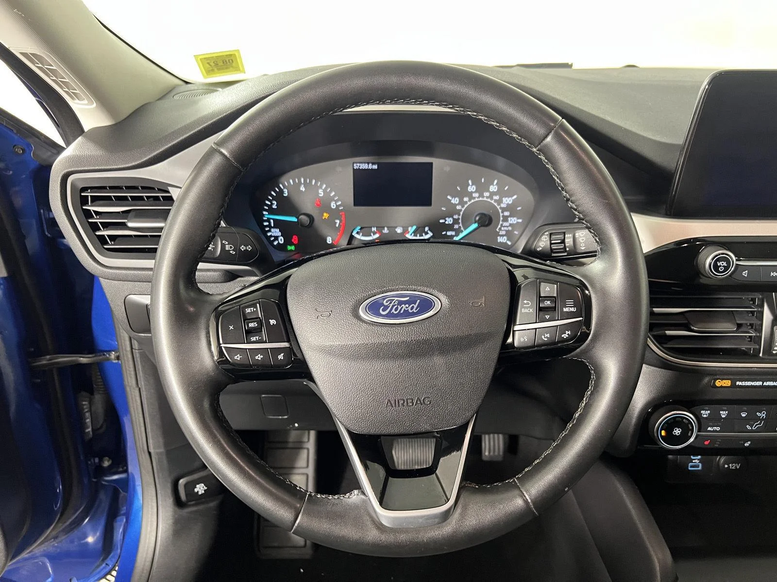 Used 2022 Atlas Blue Ford SE image 18