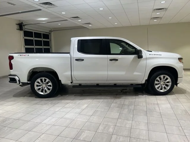 New 2025 White Chevrolet Custom image 6