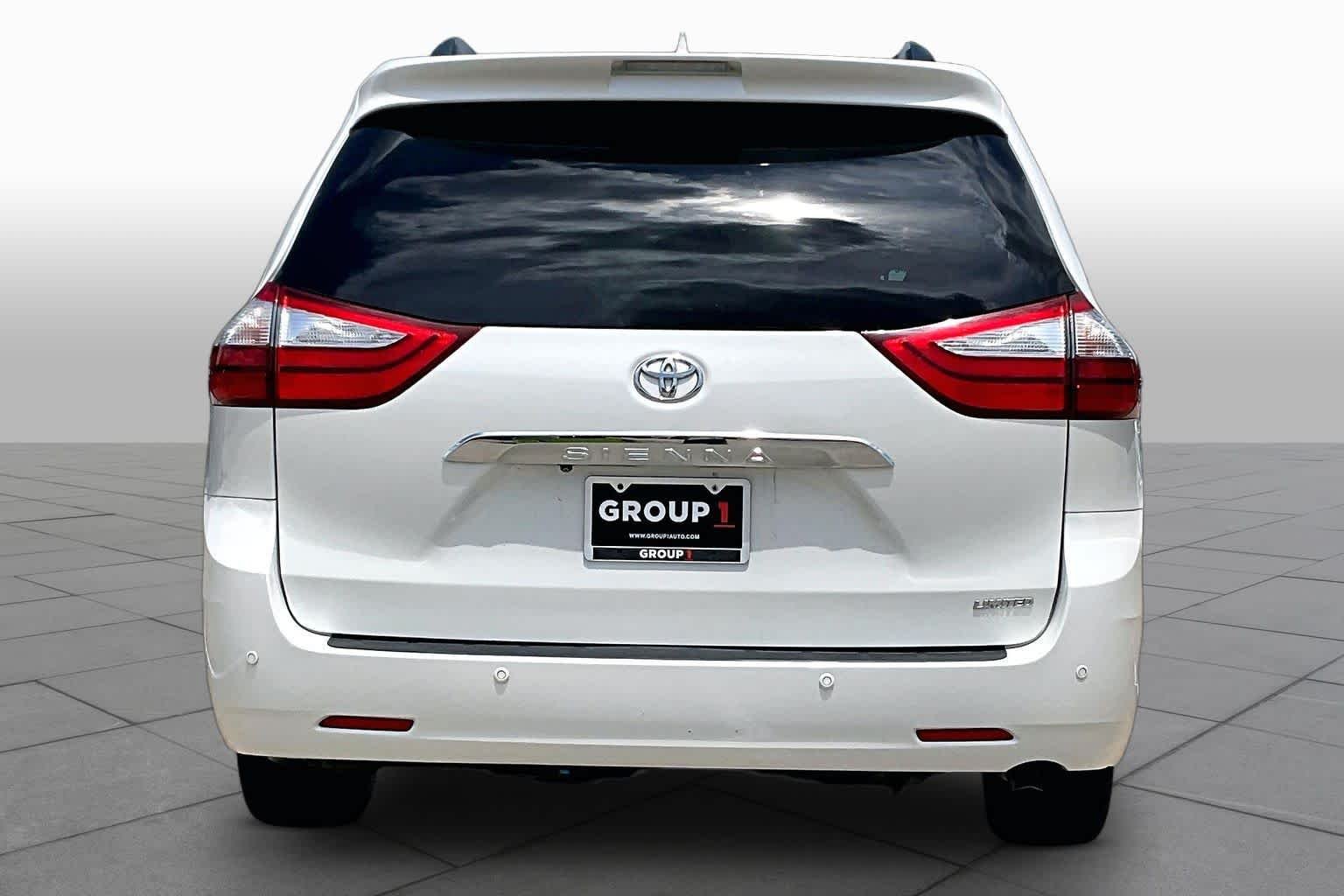 Used 2016 Blizzard Pearl Toyota Ltd Premium image 5