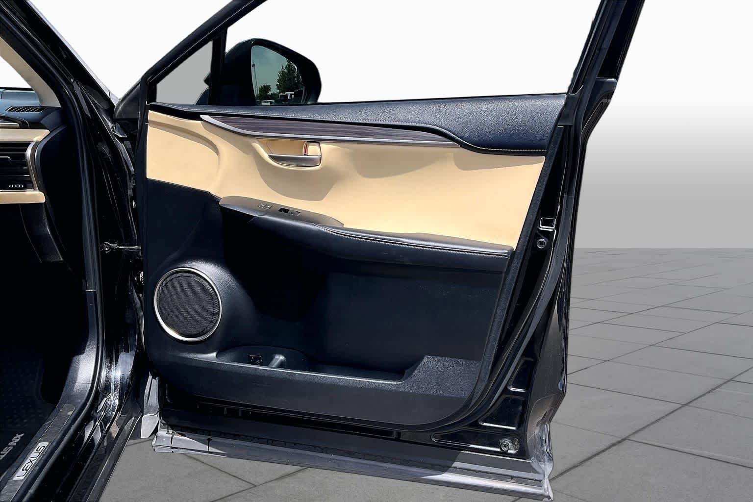 Used 2017 Obsidian Lexus  image 21