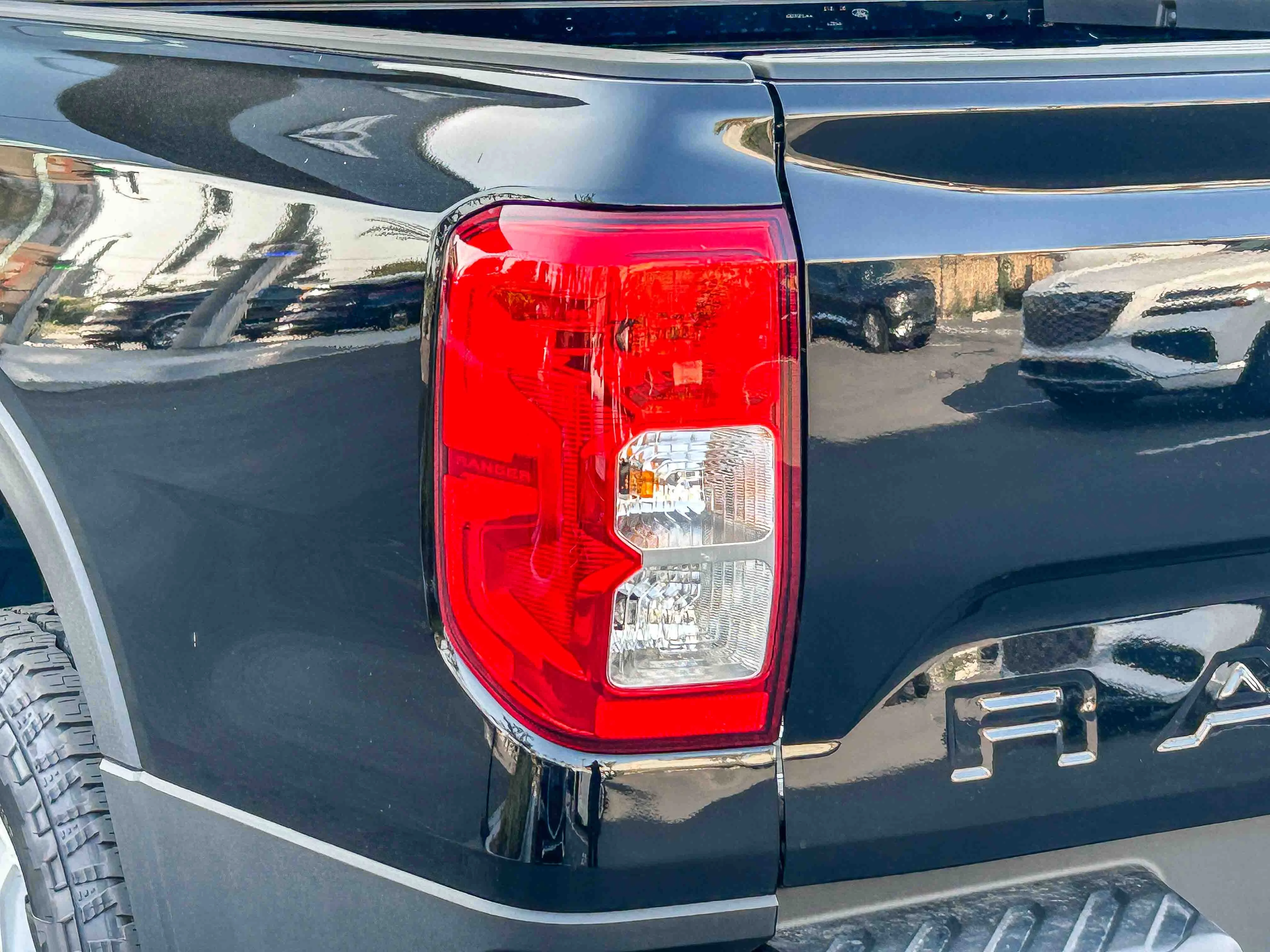 New 2026 Shadow Black Ford XL image 9