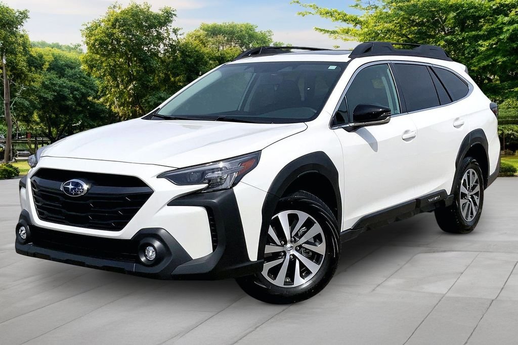 2025 Subaru Outback Premium's photo