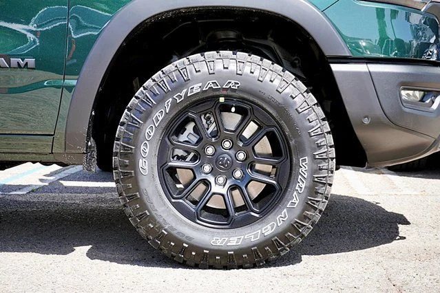 New 2026 Serrano-Green Metallic Exterior Paint RAM Rebel image 8