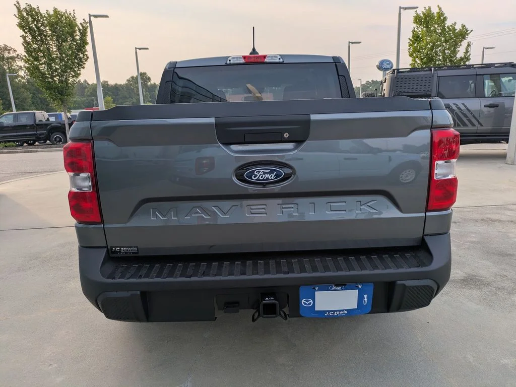 New 2026 Carbonized Gray Metallic Ford XL image 5