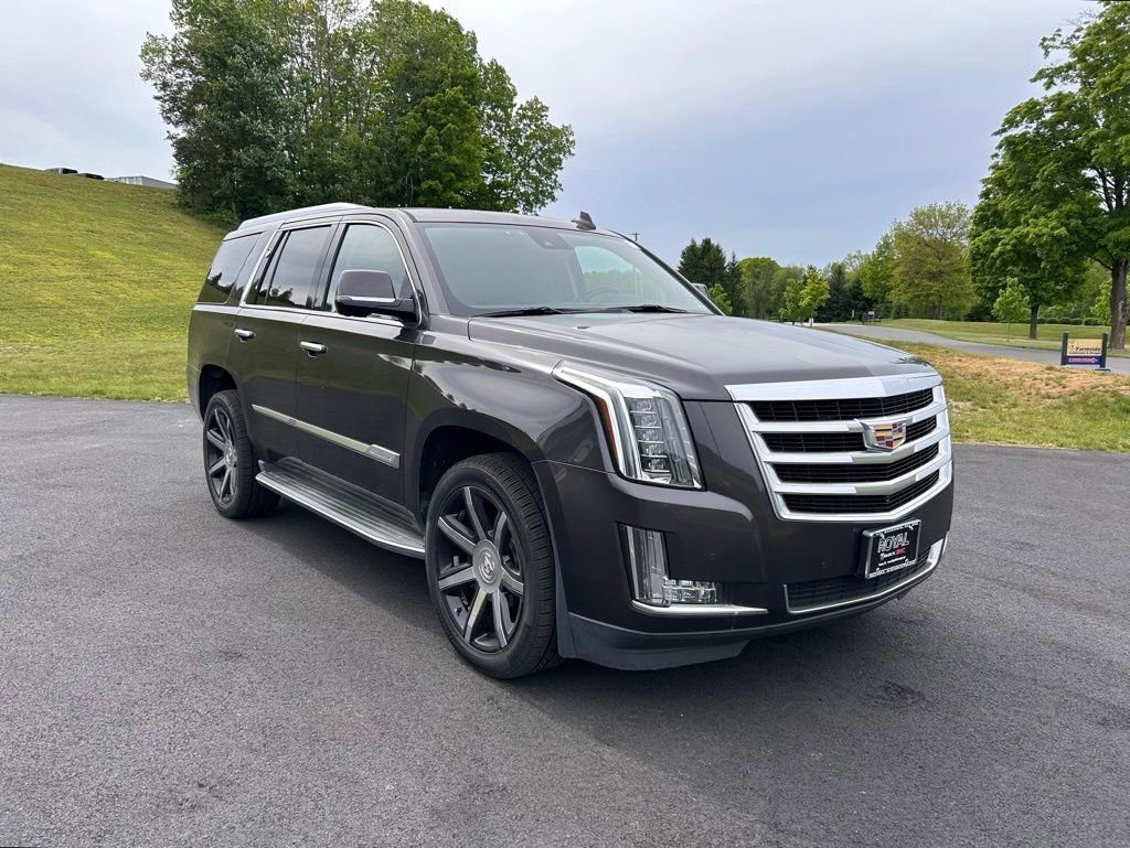 2016 Cadillac Escalade AWD Luxury's photo