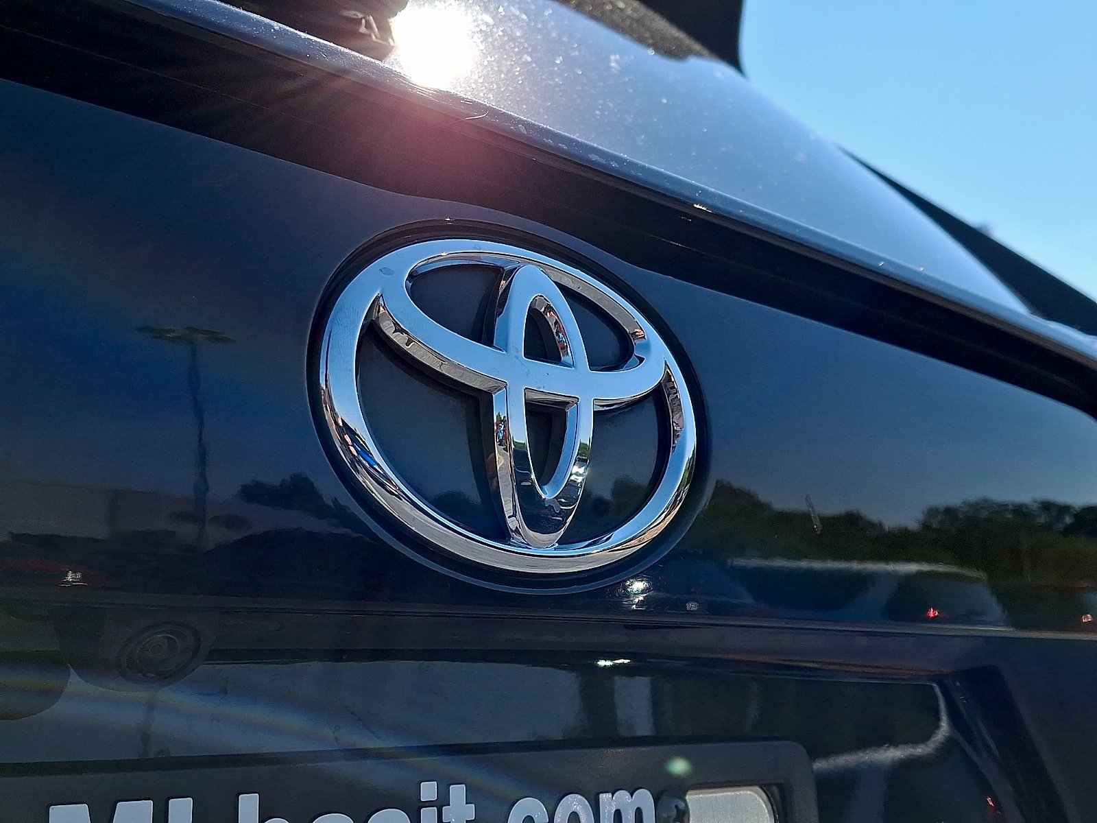 Used 2021 Midnight Black Metallic - 218 Toyota XLE image 29