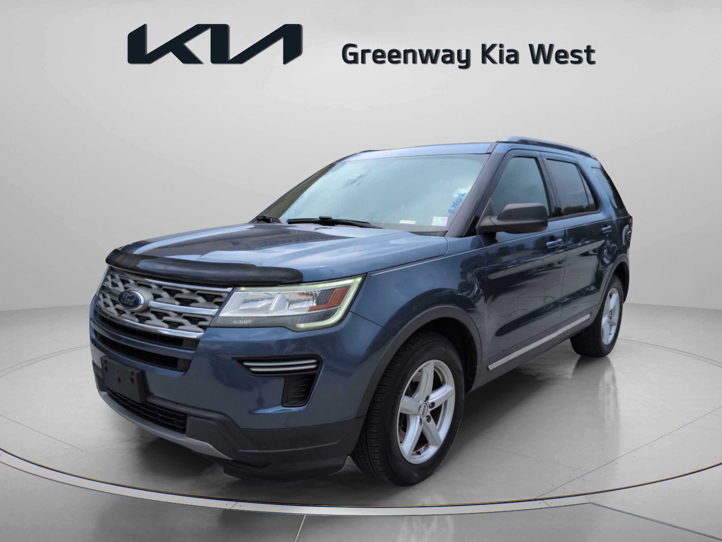 Used 2018 Blue Metallic Ford XLT image 3