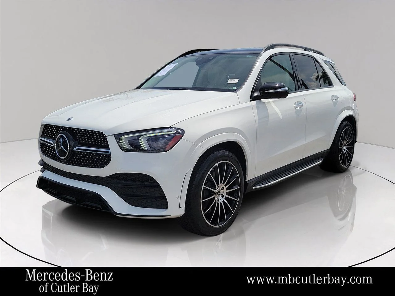 Certified Used 2023 White Mercedes-Benz GLE 450 image 1