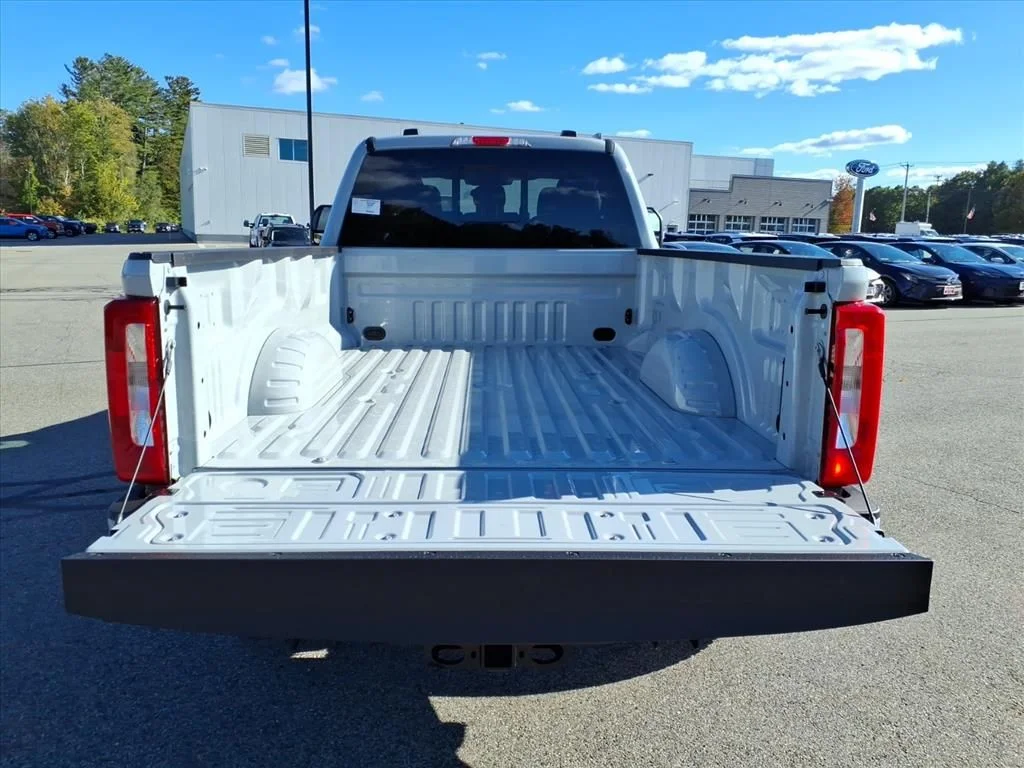 New 2026 Avalanche Ford XL image 5