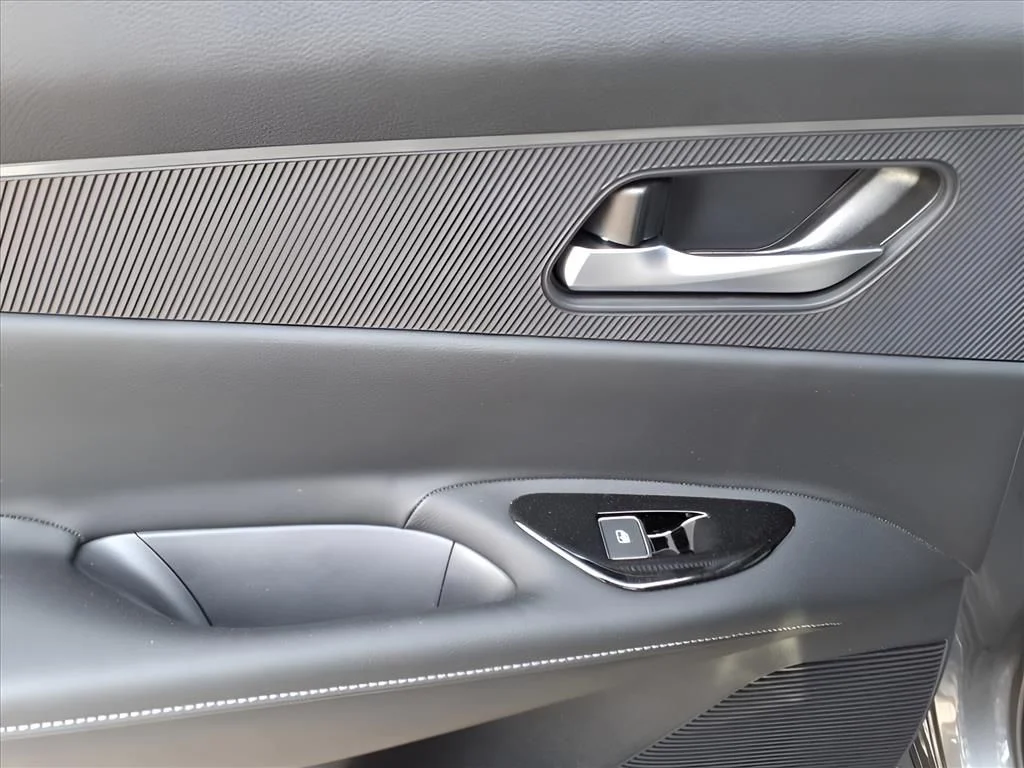 2025 Nissan Murano SV - Photo 6