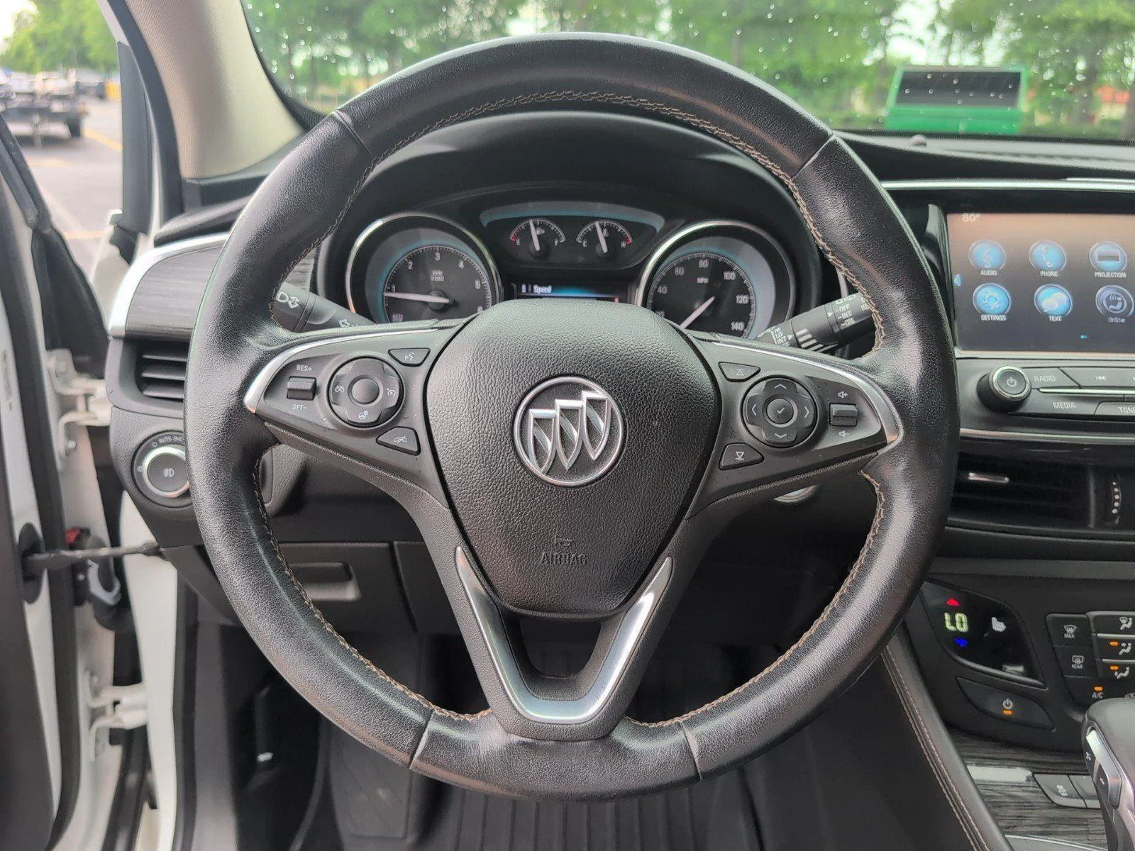 Used 2018 SUMMIT WHITE Buick Essence image 28