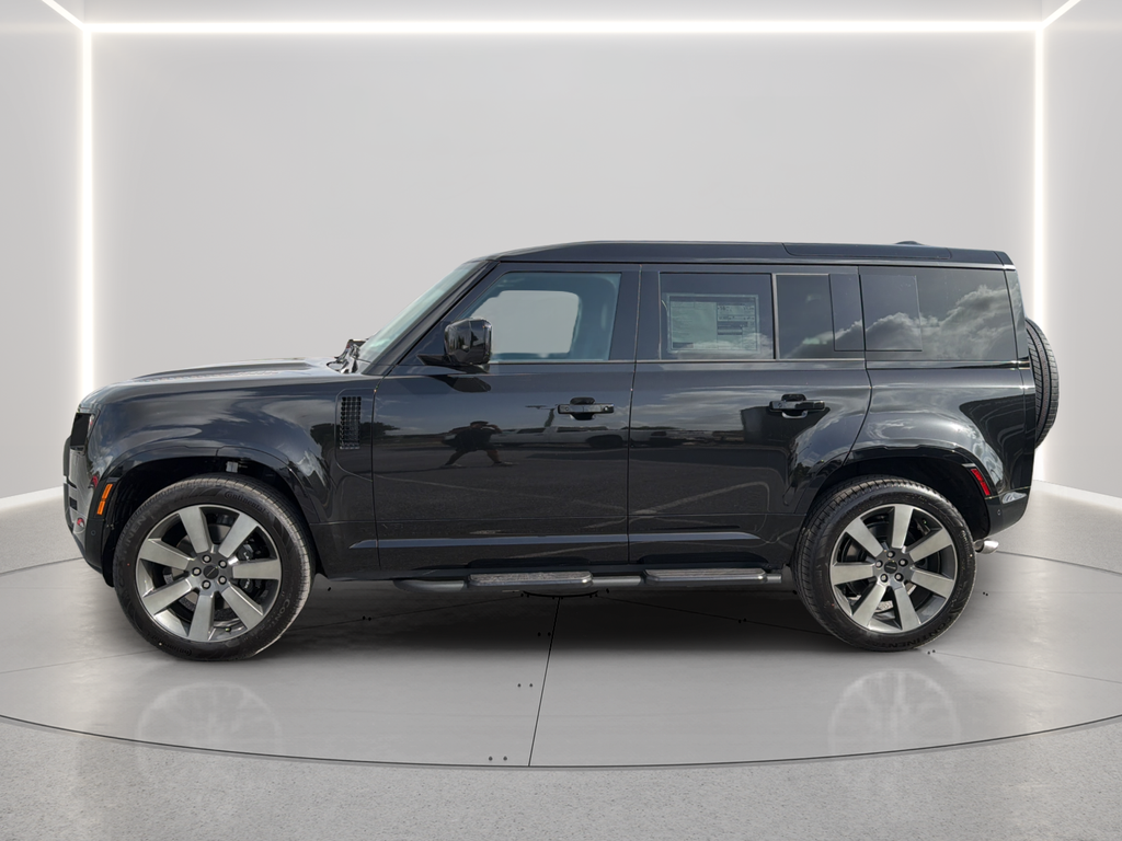 New 2026 Santorini Black Land Rover V8 image 13