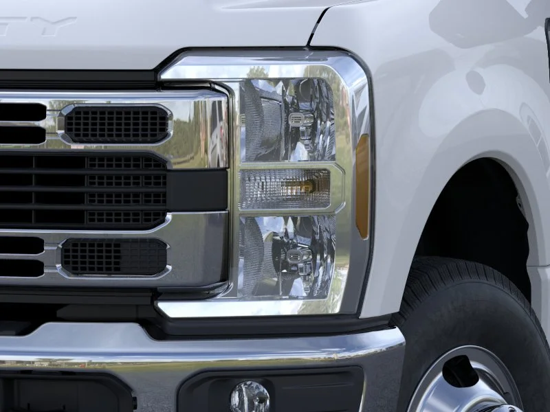 New 2026 Oxford White Ford XL image 43