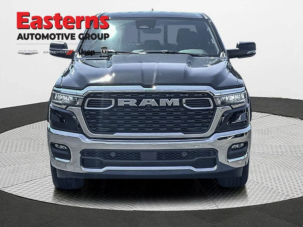 New 2026 Diamond Black Crystal Pearl-Coat Exterior Paint RAM Big Horn/Lone Star image 3