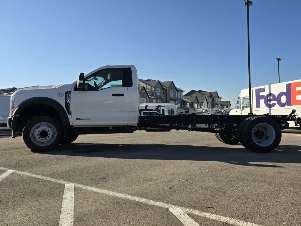 2025 Ford F-550 Super Duty Chassis Cab XL - Photo 20