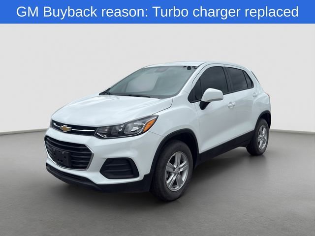 2022 Chevrolet Trax LS AWD's photo