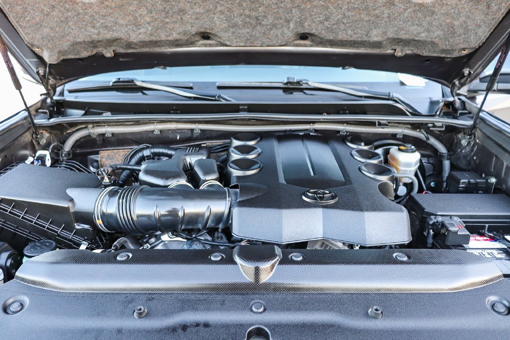 Used 2021 Magnetic Gray Metallic Toyota SR5 Premium image 30