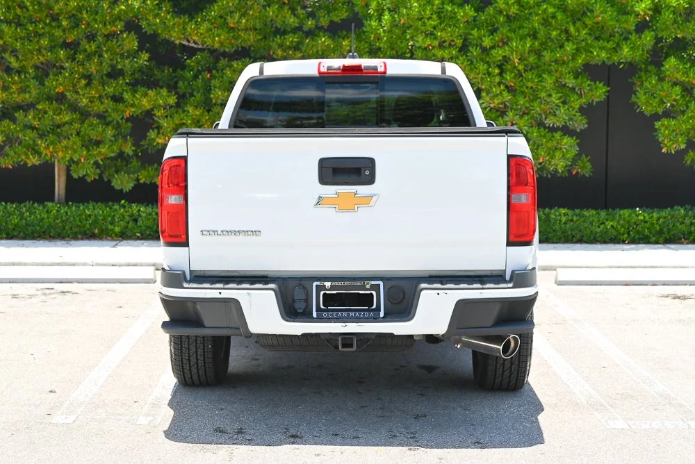 Used 2017 White Chevrolet Z71 image 4