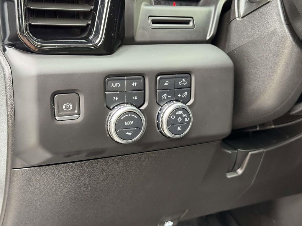 2024 GMC Sierra 2500HD AT4 - Photo 9