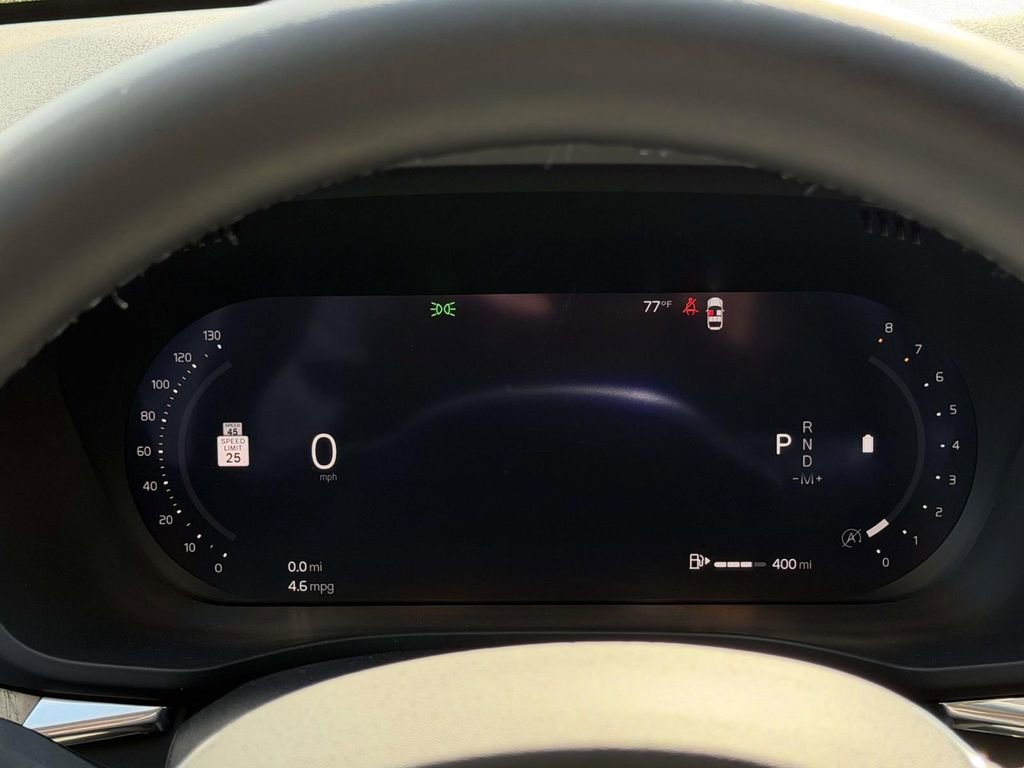 2026 Volvo XC60 Plus - Photo 10